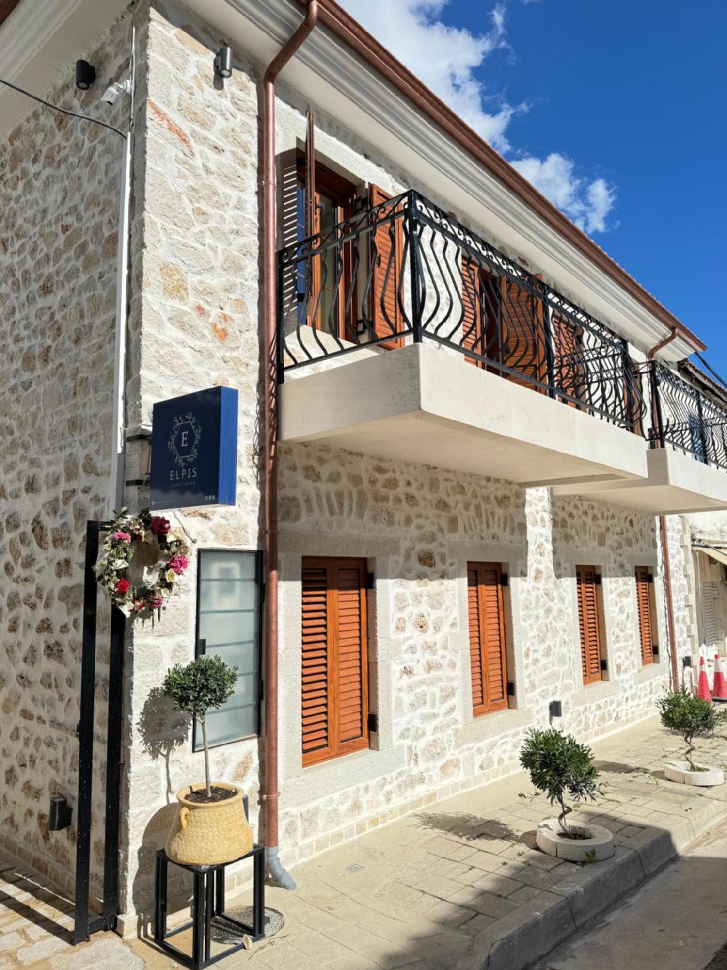Elpis Guest House Himare Exterior foto