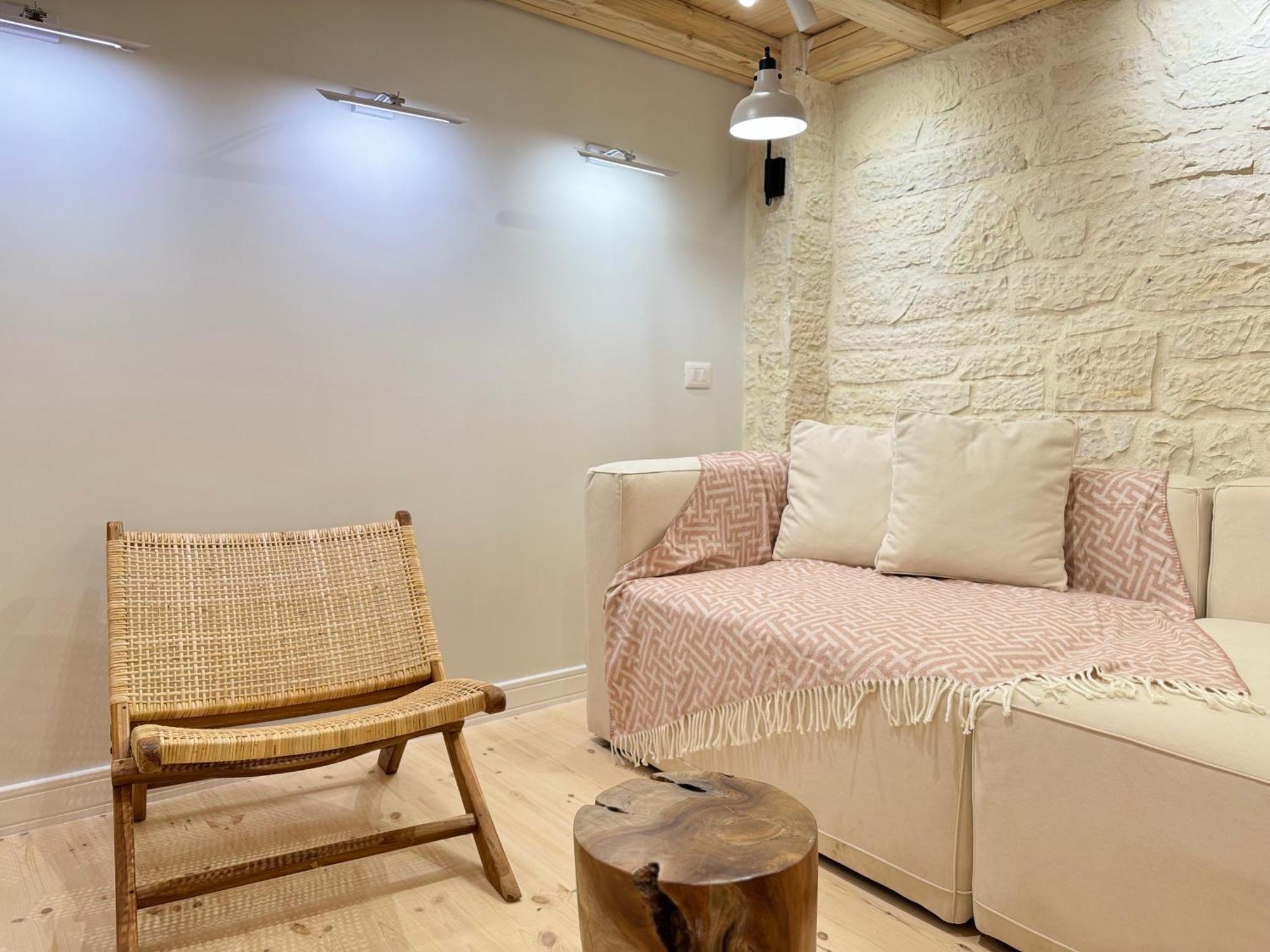 Elpis Guest House Himare Exterior foto